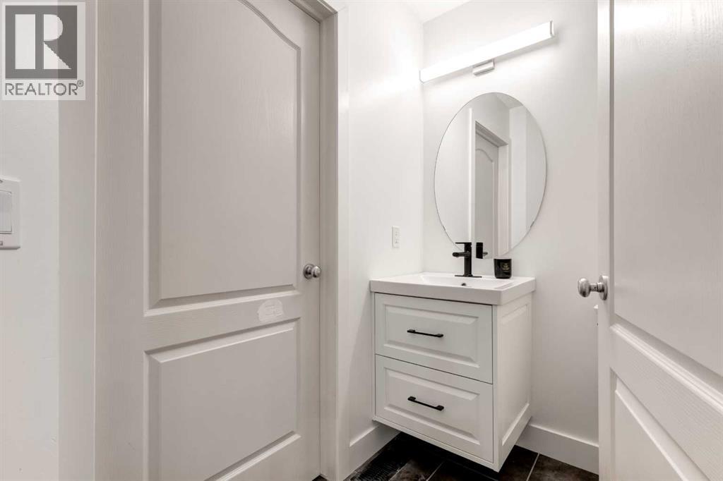 8928 Wentworth Avenue Sw, Calgary, Alberta  T3H 5N9 - Photo 13 - A2295755