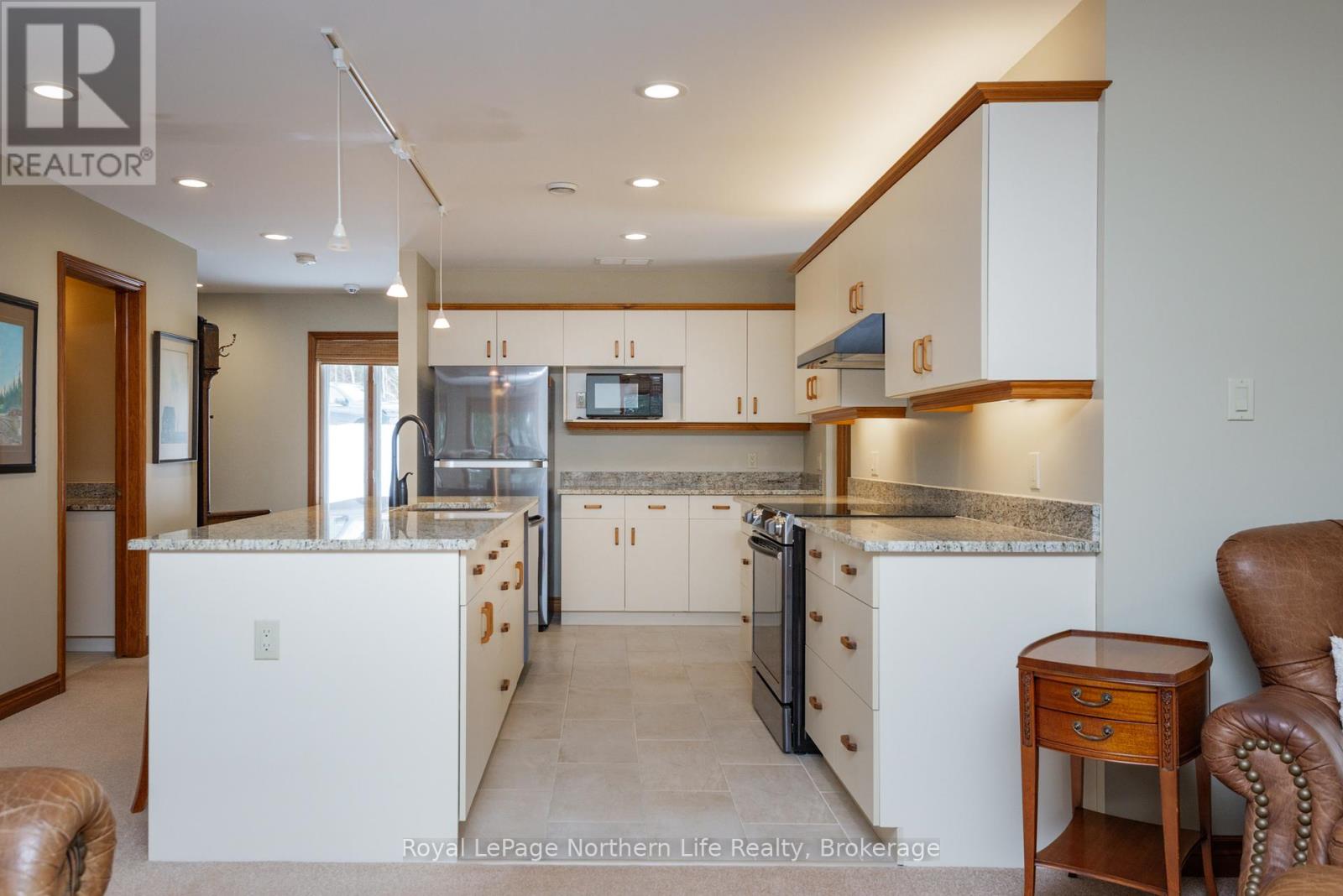 350 Ross Drive, North Bay, Ontario  P1B 8G4 - Photo 12 - X12951402