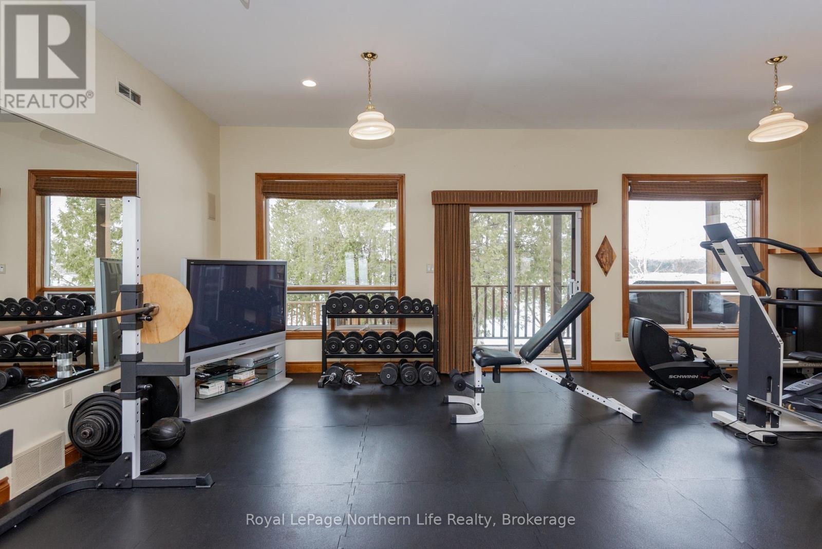 350 Ross Drive, North Bay, Ontario  P1B 8G4 - Photo 3 - X12951402