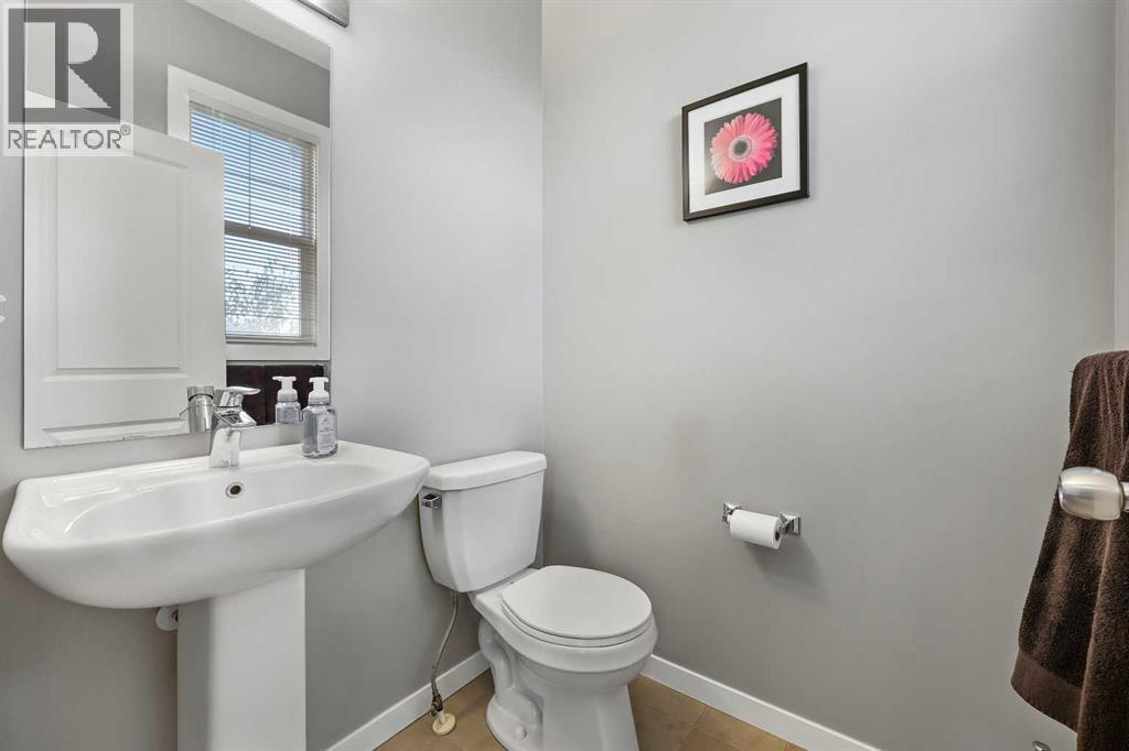 68 New Brighton Point SE, Calgary, Alberta  T2Z 1B8 - Photo 18 - A2280946