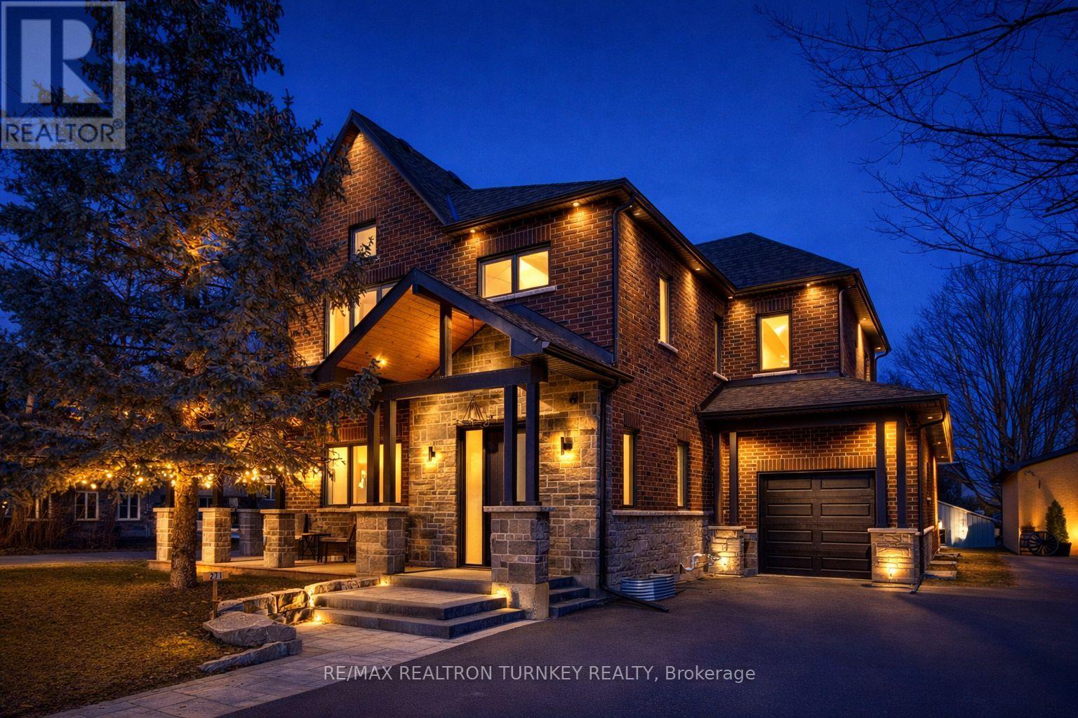 271 MAIN STREET N, Uxbridge, Ontario