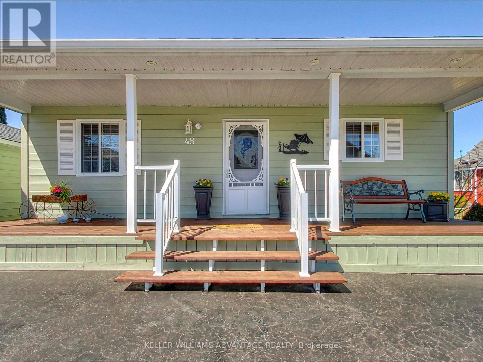 48 Madawaska Trail, Wasaga Beach, Ontario  L9Z 1X7 - Photo 3 - S12845620