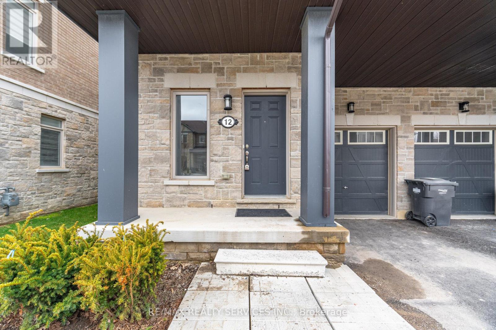 12 Waterville Way, Caledon, Ontario  L7C 4L4 - Photo 10 - W12950096