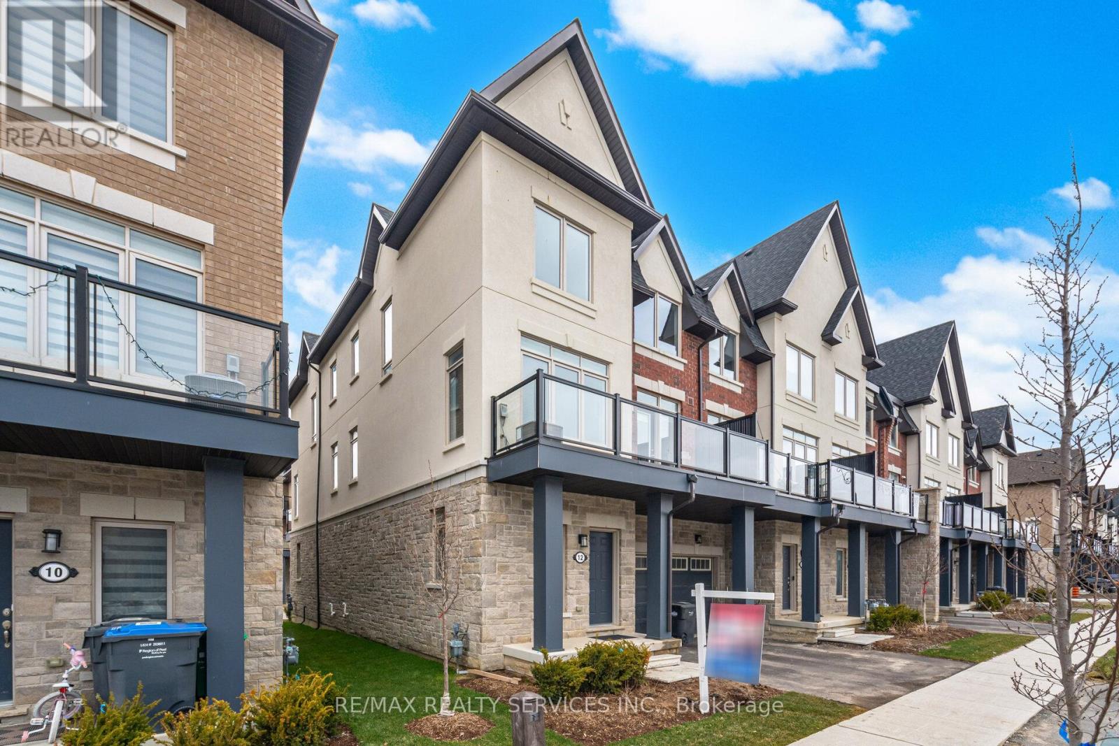 12 Waterville Way, Caledon, Ontario  L7C 4L4 - Photo 8 - W12950096