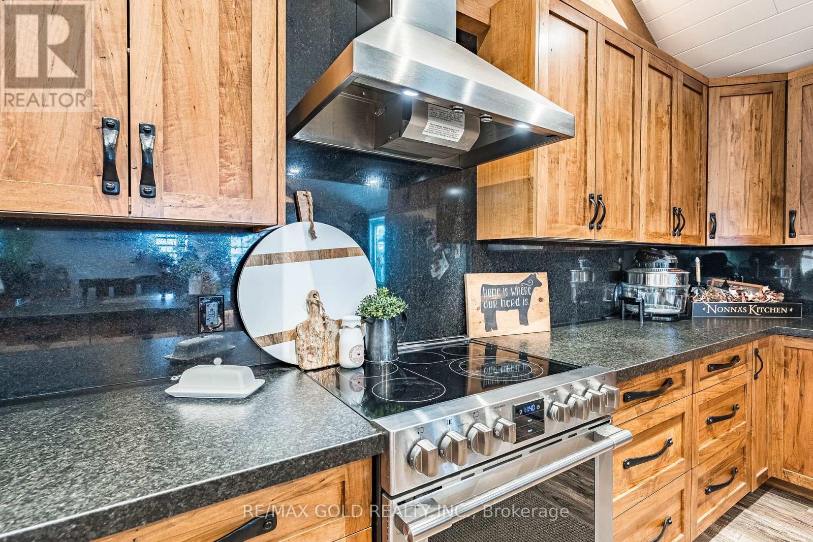 408082 Grey4 Road, Grey Highlands, Ontario  N0C 1J0 - Photo 13 - X12951028