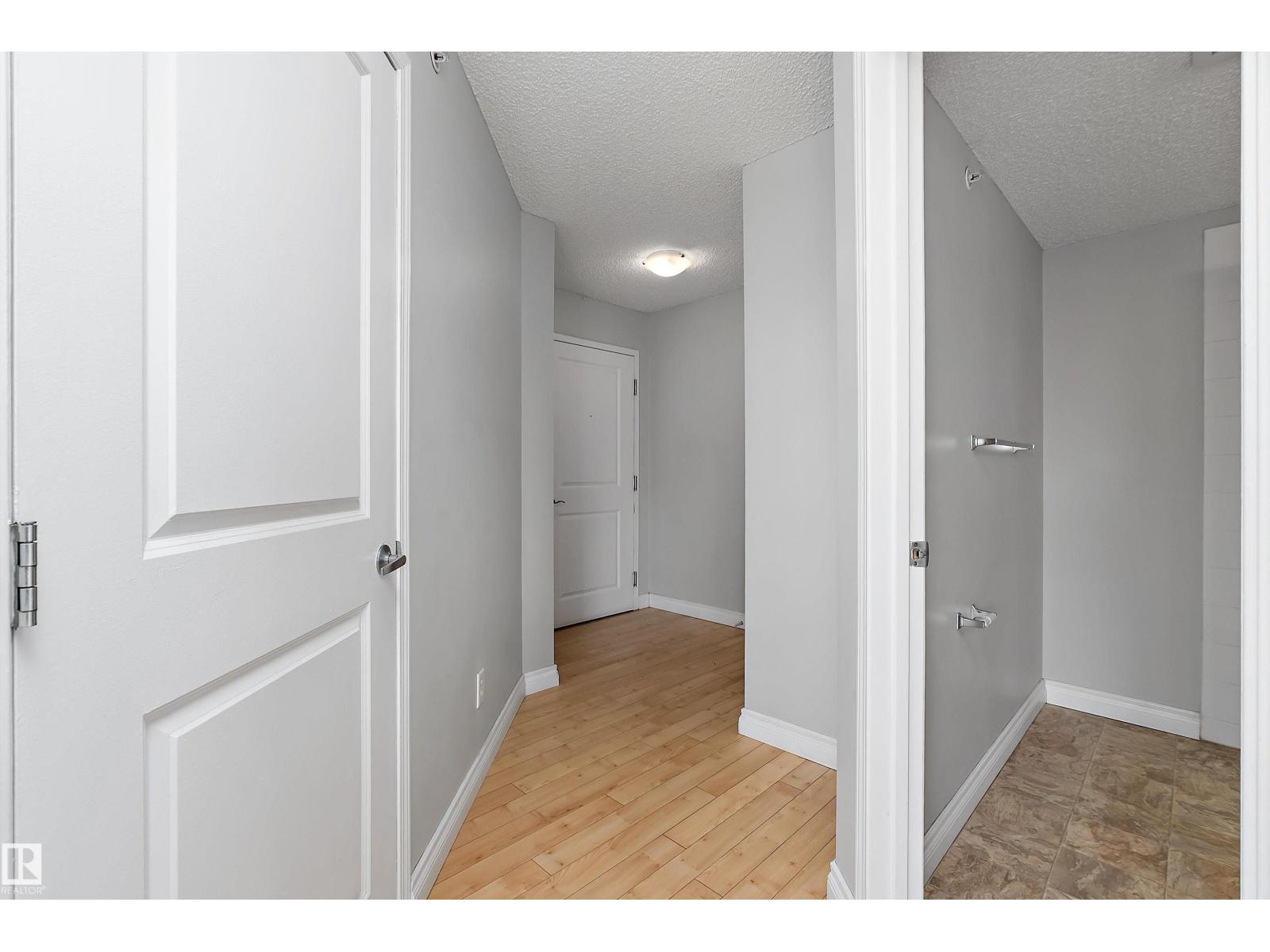 Unknown Address, ,     - Photo 3 - E4480294