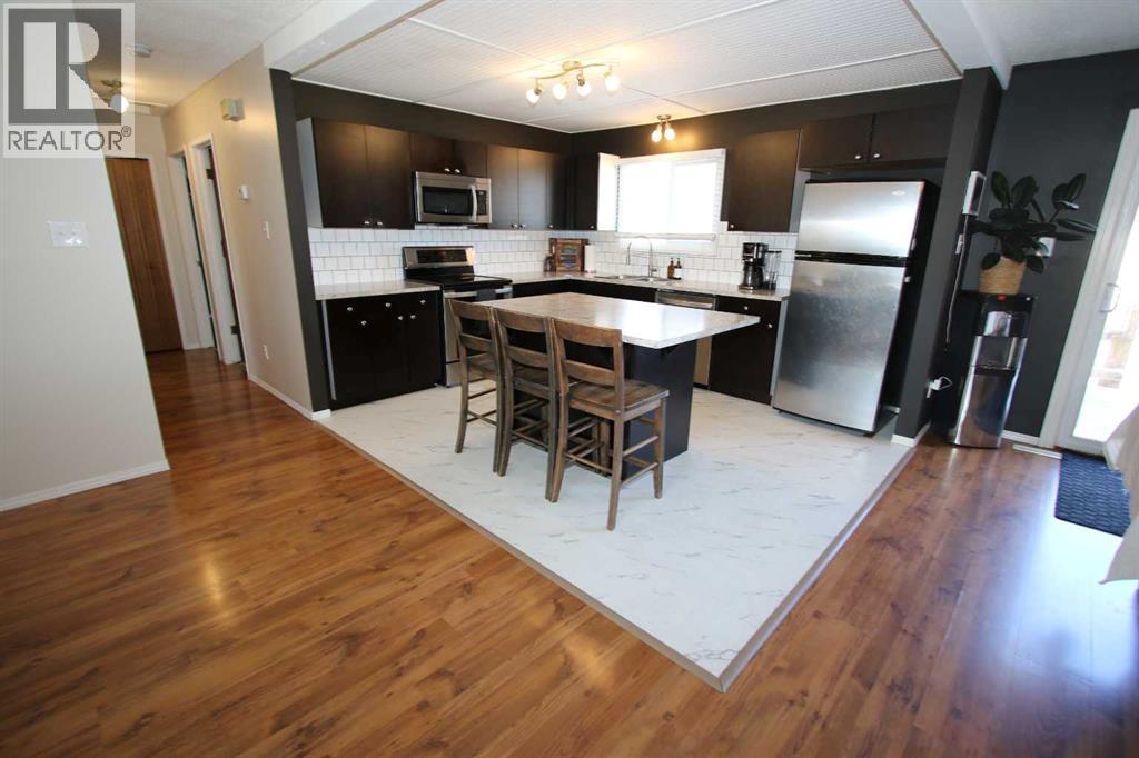 24 Oliver Street, Red Deer, Alberta  T4P 1V5 - Photo 3 - A2298019