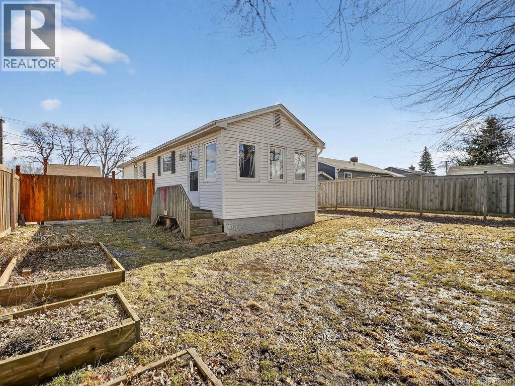 22 Mitchner Avenue, Moncton, New Brunswick  E1C 7N6 - Photo 27 - NB136090