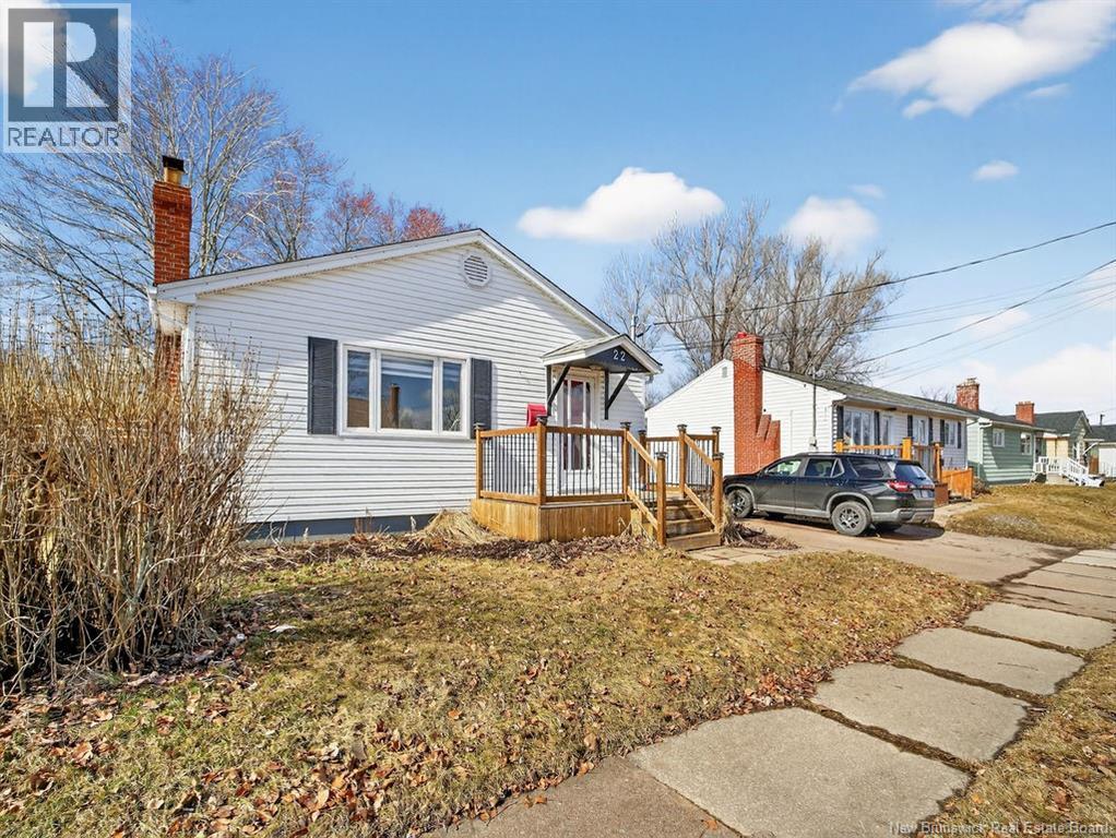 22 Mitchner Avenue, Moncton, New Brunswick  E1C 7N6 - Photo 3 - NB136090