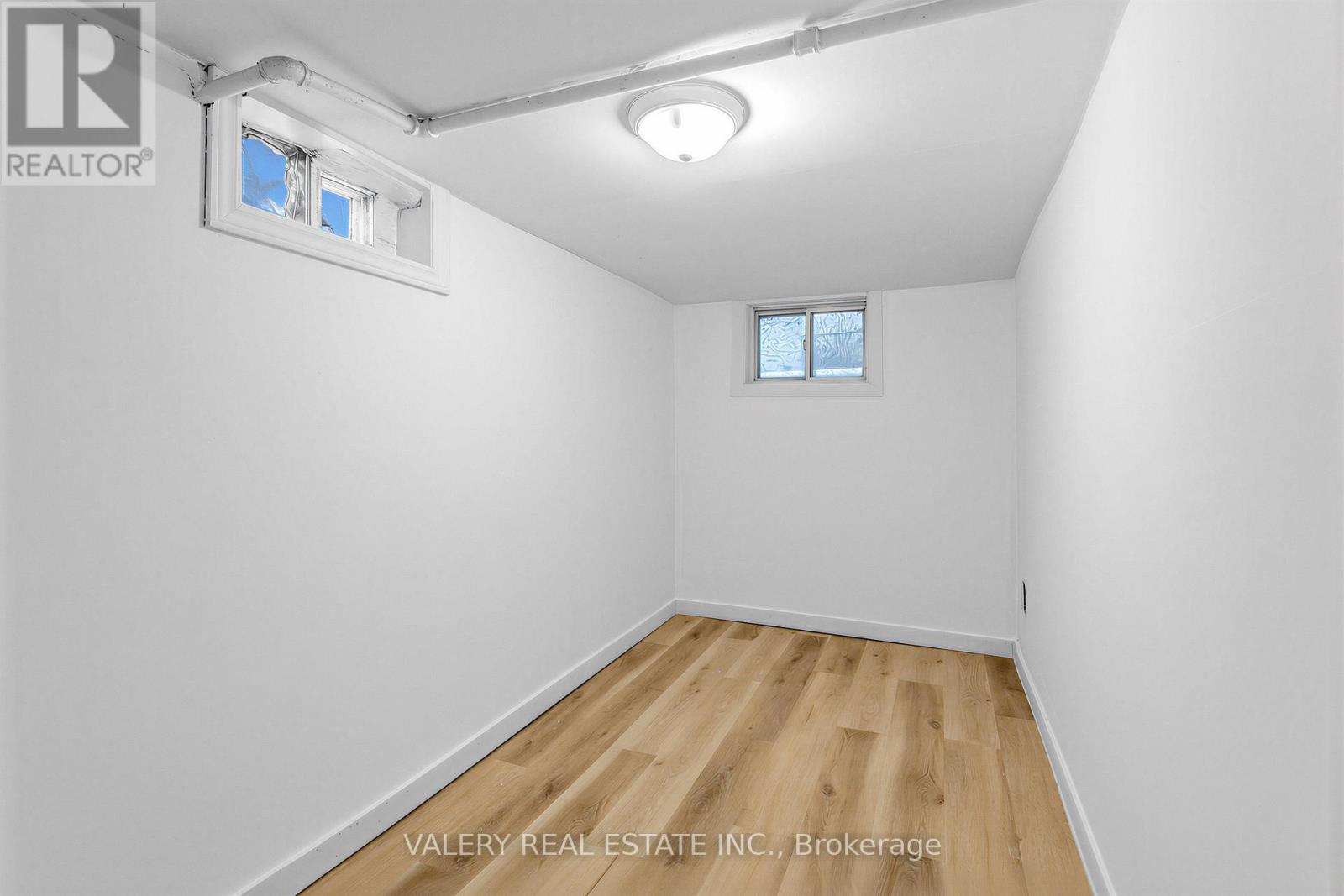 1060 Dundas Street W, Toronto, Ontario  M6J 1W8 - Photo 22 - C12951326