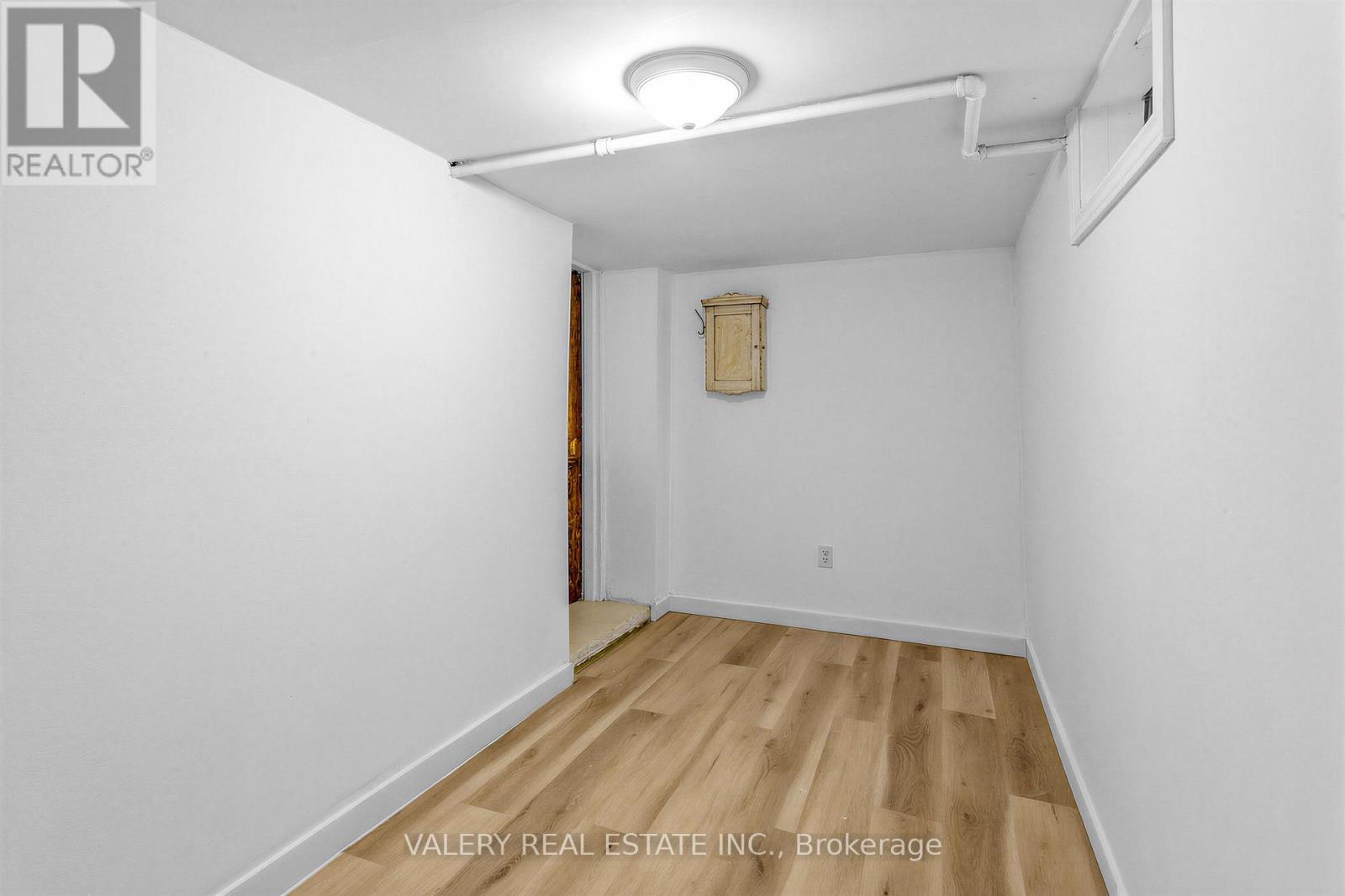1060 Dundas Street W, Toronto, Ontario  M6J 1W8 - Photo 23 - C12951326