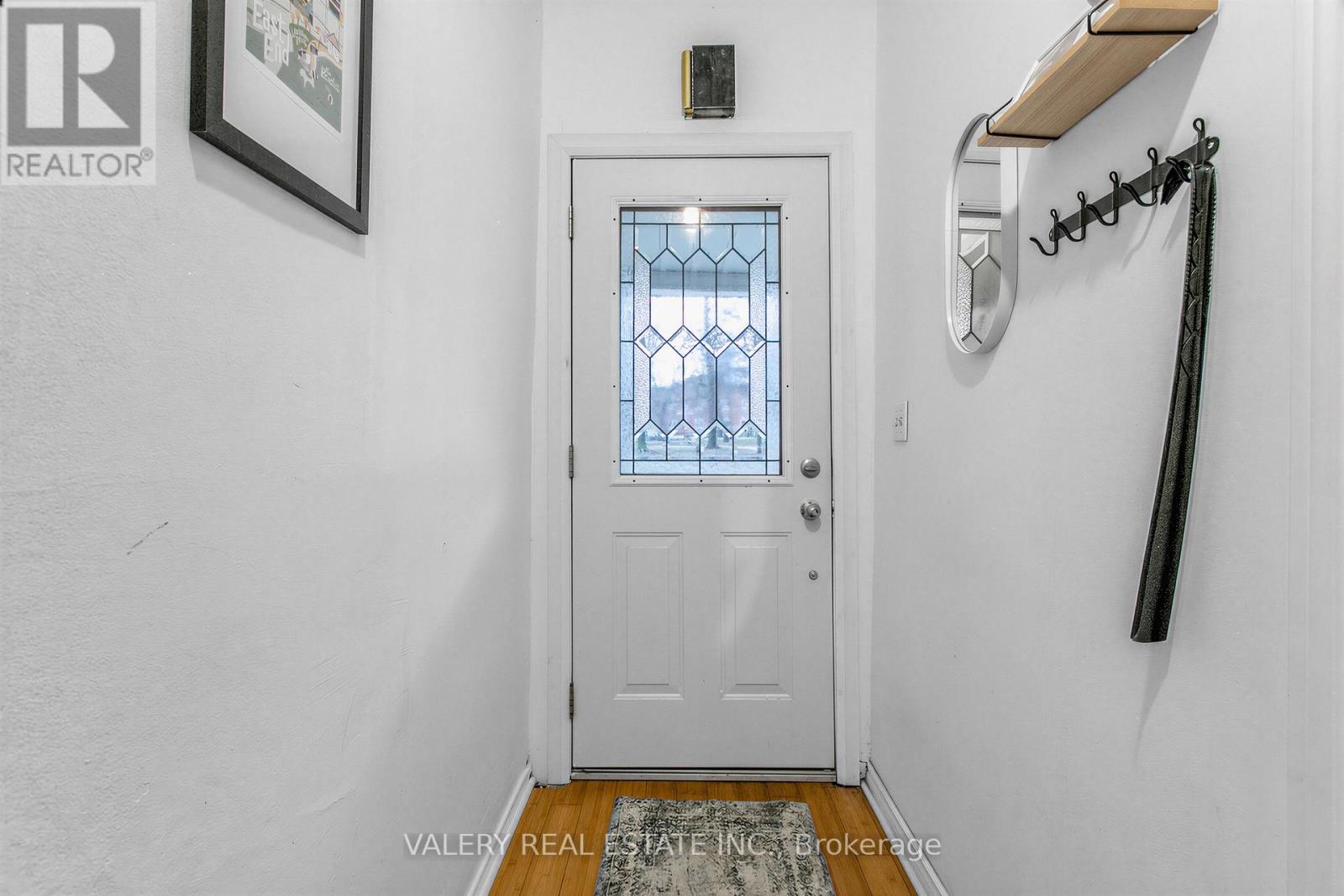 1060 Dundas Street W, Toronto, Ontario  M6J 1W8 - Photo 24 - C12951326