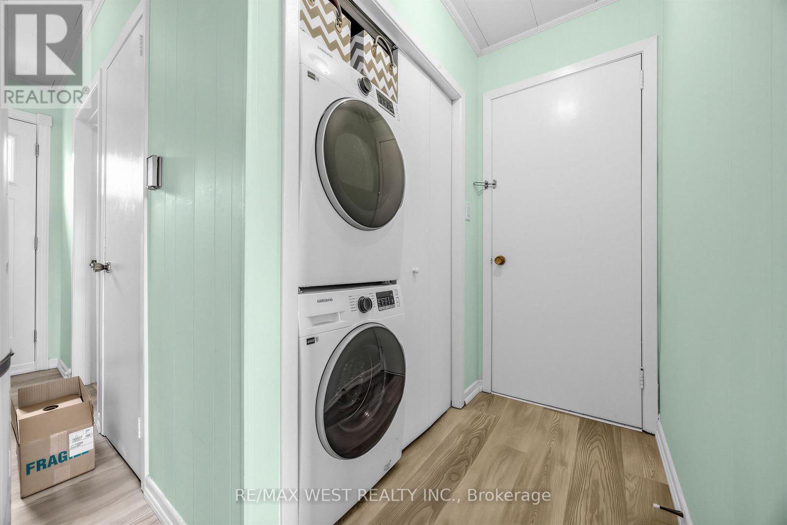 1068 Lillian Street, Toronto, Ontario  M2M 3G5 - Photo 10 - C12951380