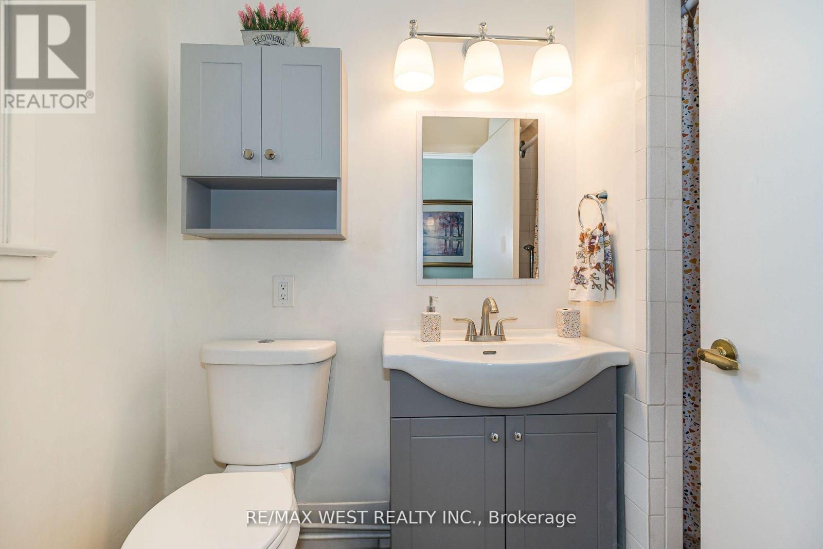 1068 Lillian Street, Toronto, Ontario  M2M 3G5 - Photo 11 - C12951380