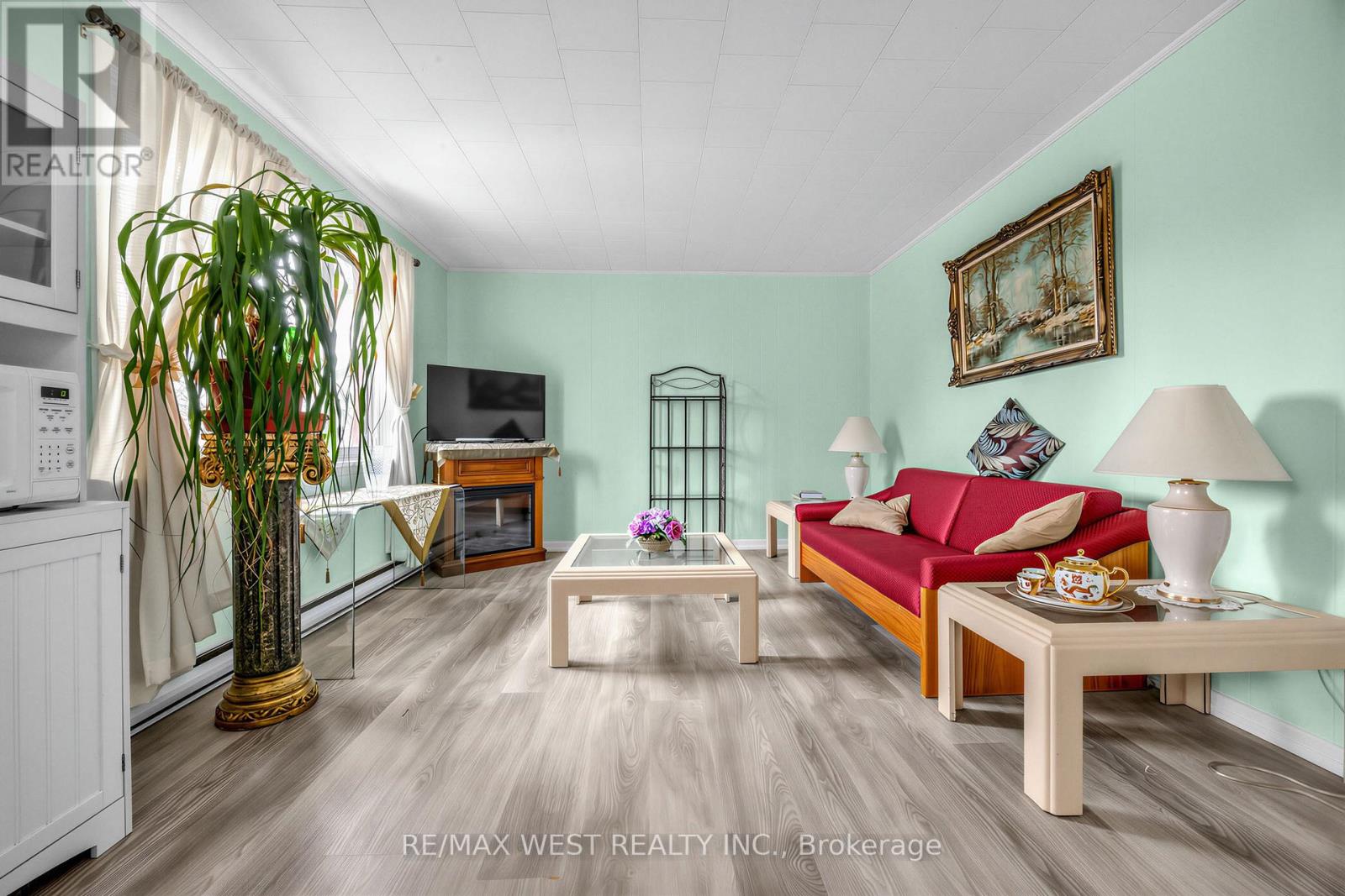 1068 Lillian Street, Toronto, Ontario  M2M 3G5 - Photo 4 - C12951380