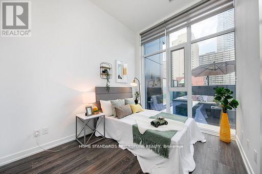 401 - 20 Edward Street, Toronto, Ontario  M5G 0C5 - Photo 10 - C12951422