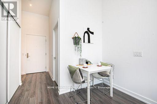 401 - 20 Edward Street, Toronto, Ontario  M5G 0C5 - Photo 13 - C12951422