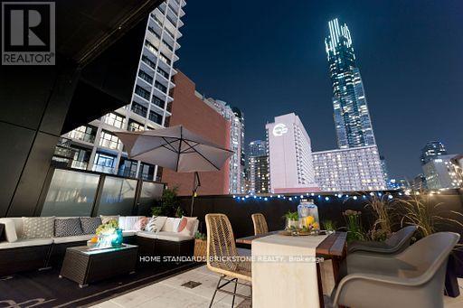 401 - 20 Edward Street, Toronto, Ontario  M5G 0C5 - Photo 16 - C12951422