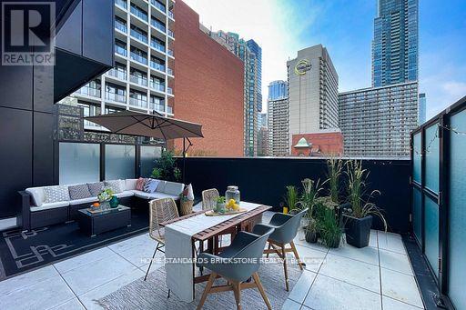 401 - 20 Edward Street, Toronto, Ontario  M5G 0C5 - Photo 17 - C12951422