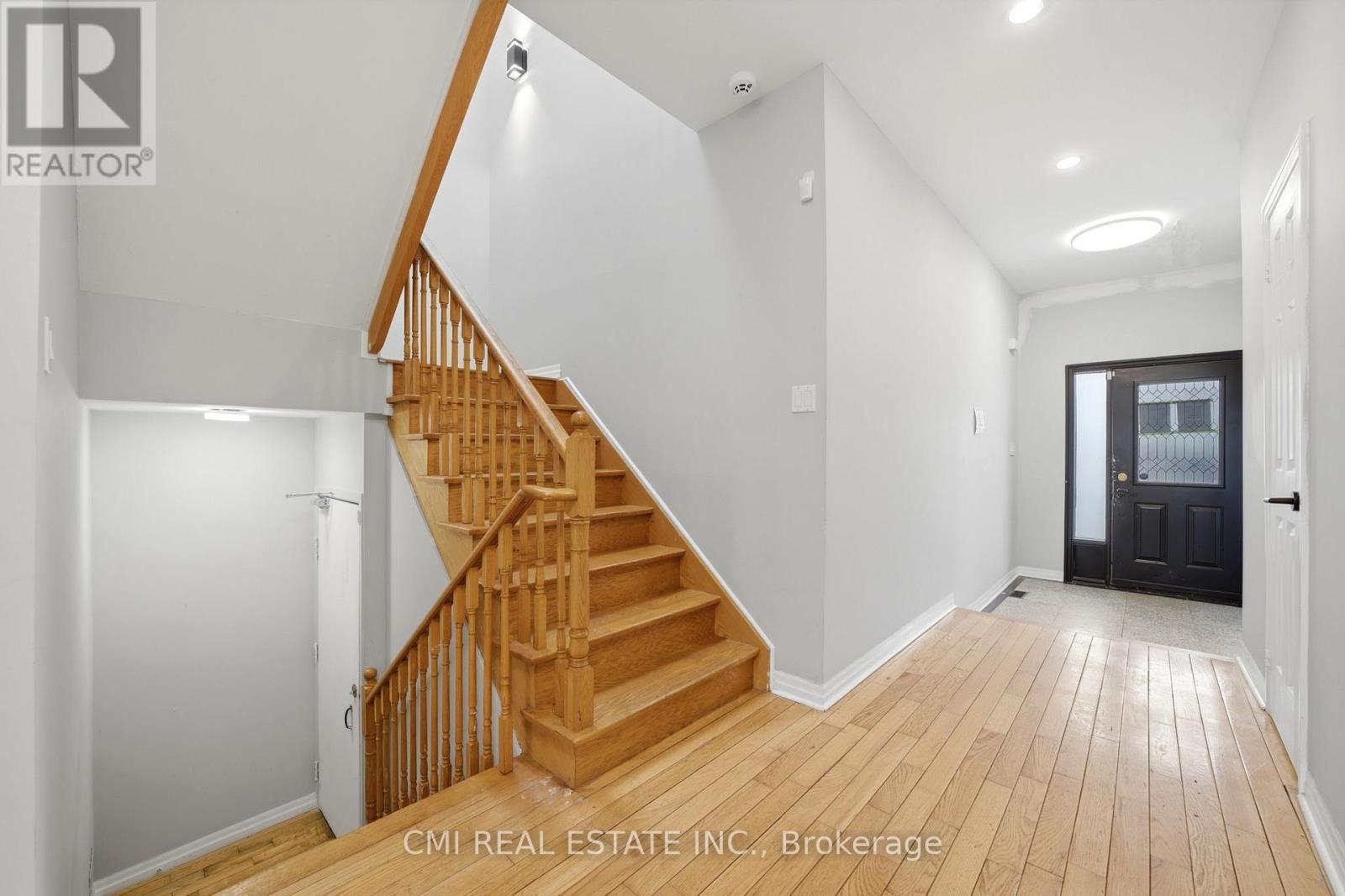 248 Ashdale Avenue, Toronto, Ontario  M4L 2Y9 - Photo 6 - E12951294