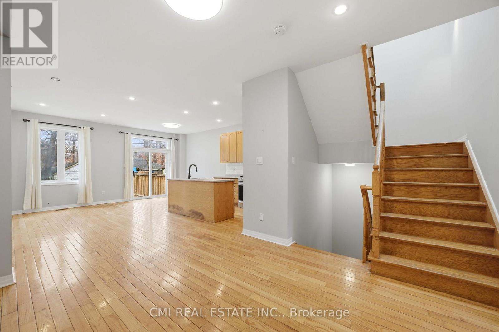 248 Ashdale Avenue, Toronto, Ontario  M4L 2Y9 - Photo 7 - E12951294