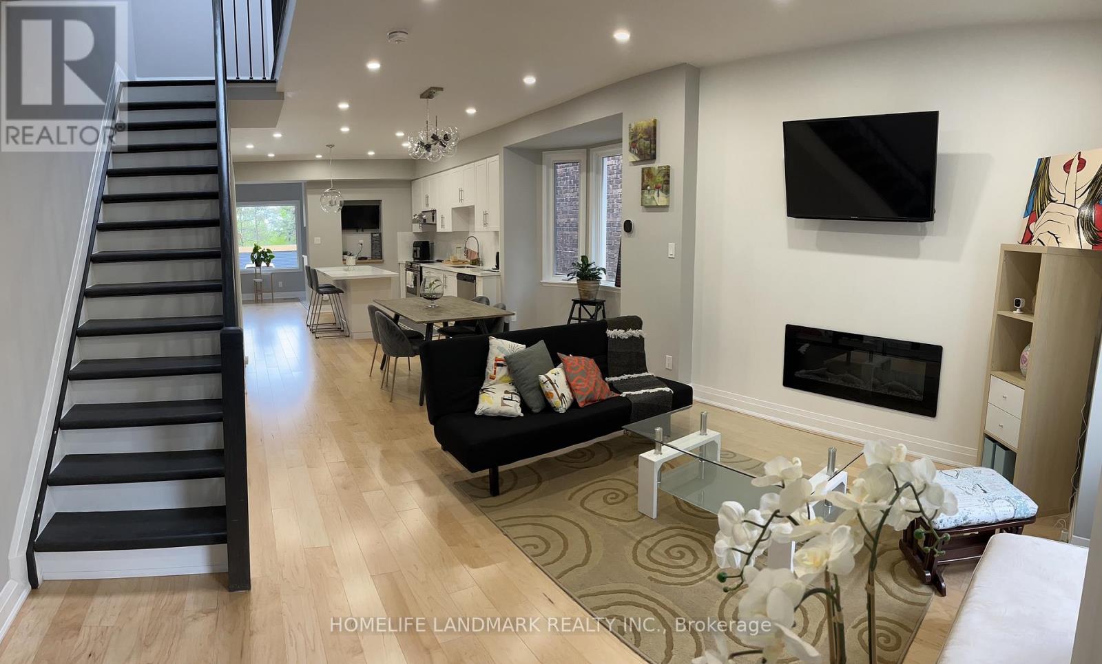 1253 Gerrard Street E, Toronto, Ontario  M4L 1Y5 - Photo 4 - E12951360