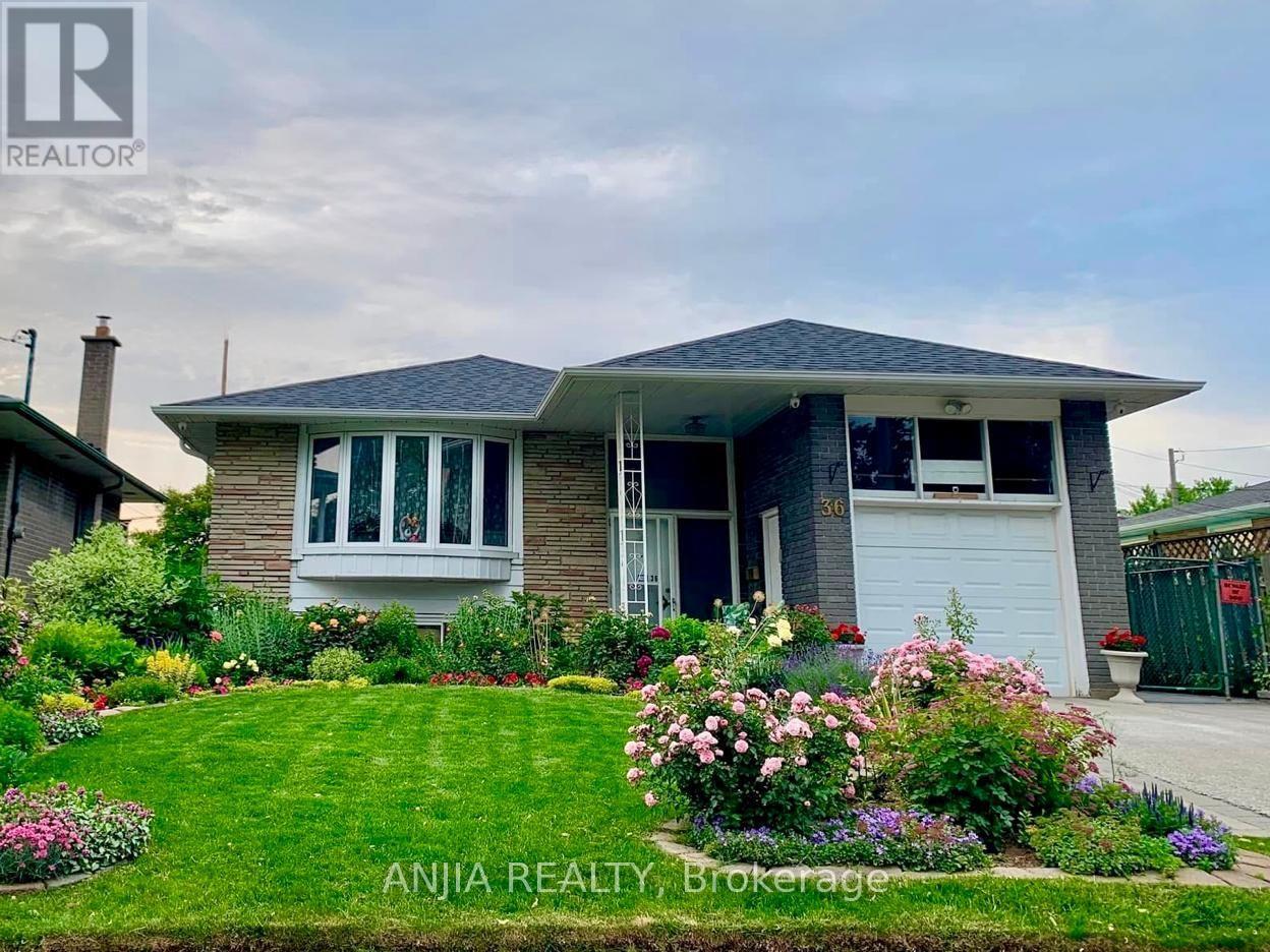 36 BIRCHARD STREET, Toronto, Ontario