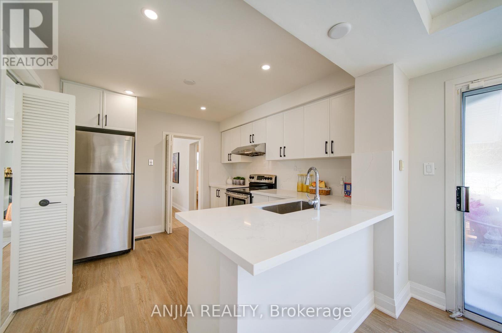 36 Birchard Street, Toronto, Ontario  M1T 1Z2 - Photo 18 - E12951404