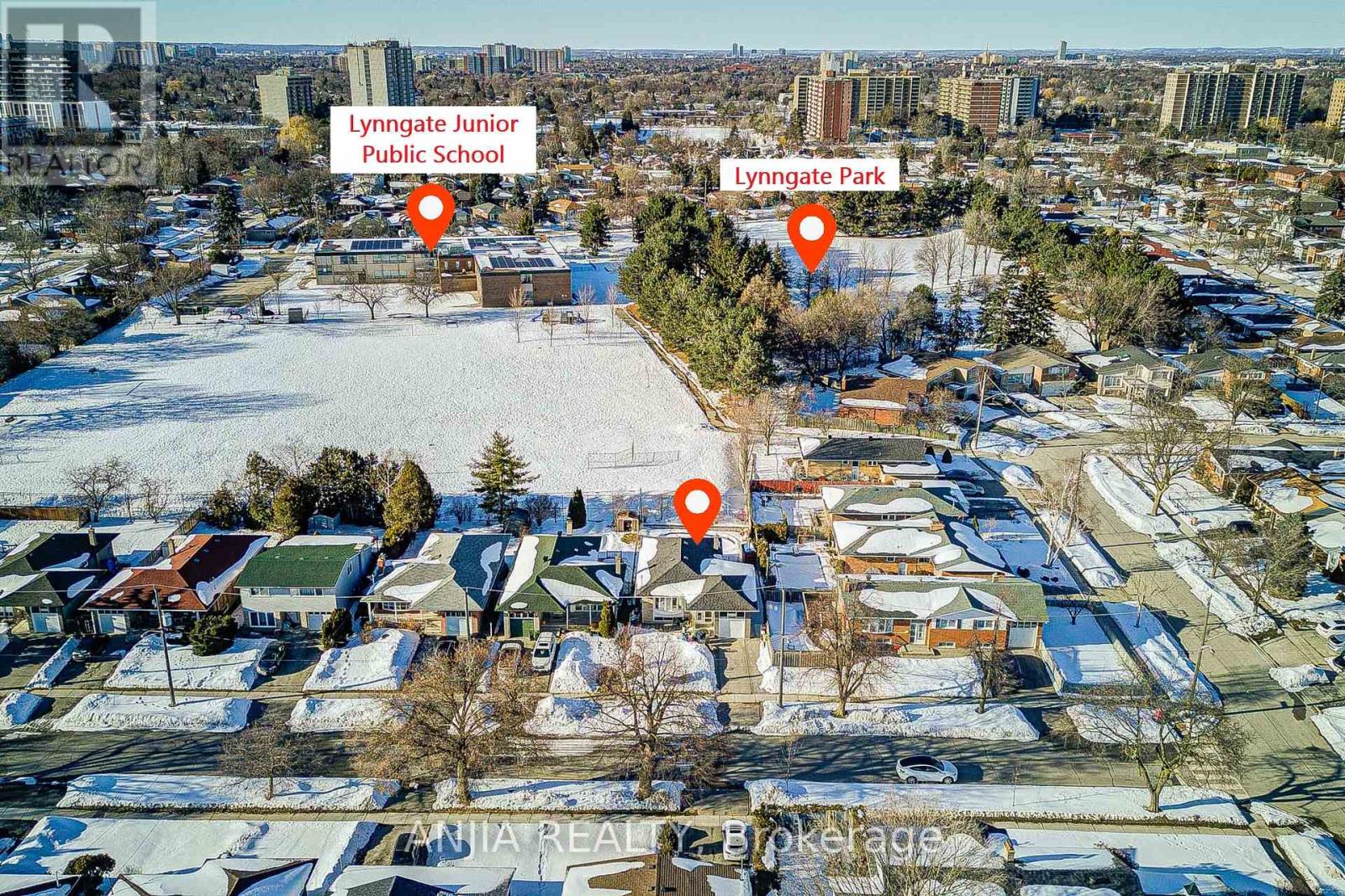 36 Birchard Street, Toronto, Ontario  M1T 1Z2 - Photo 4 - E12951404