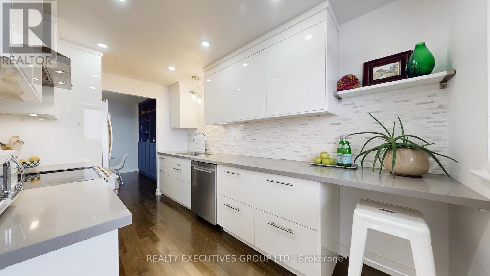 1106 - 7811 Yonge Street, Markham, Ontario  L3T 4S3 - Photo 14 - N12951308