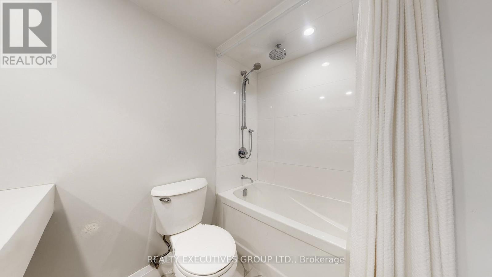 1106 - 7811 Yonge Street, Markham, Ontario  L3T 4S3 - Photo 17 - N12951308