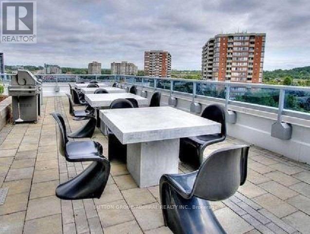 215 - 9471 Yonge Street, Richmond Hill, Ontario  L4C 1V4 - Photo 3 - N12951396