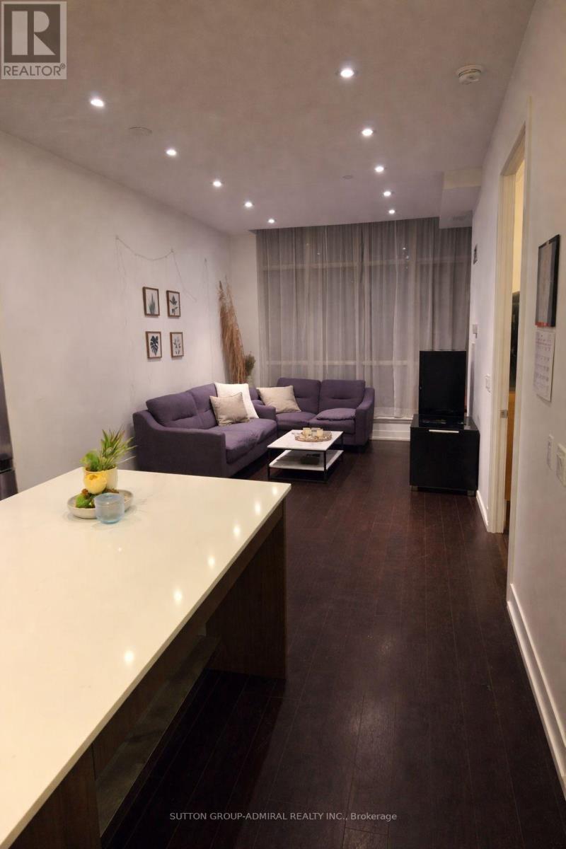 215 - 9471 Yonge Street, Richmond Hill, Ontario  L4C 1V4 - Photo 5 - N12951396