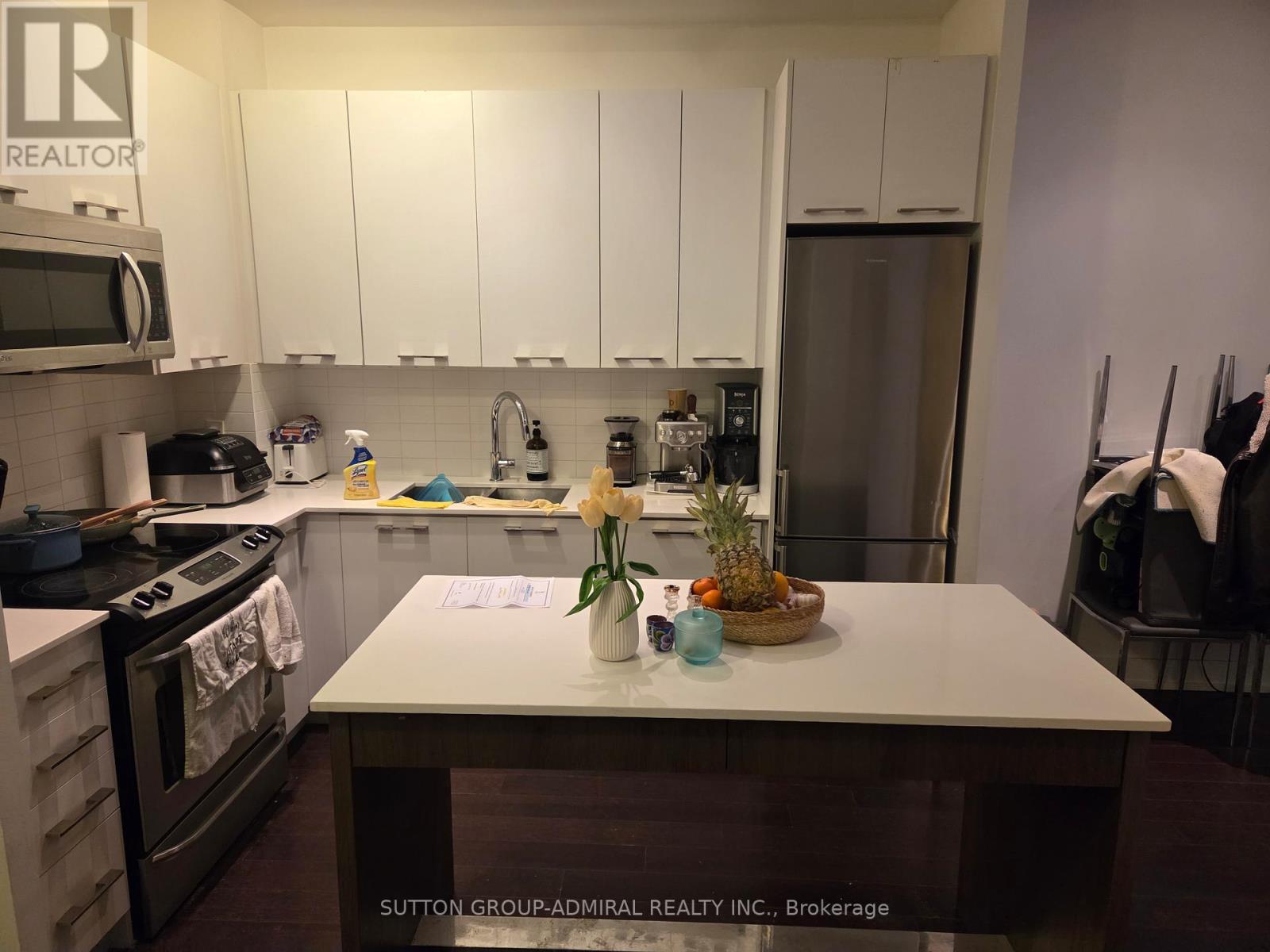 215 - 9471 Yonge Street, Richmond Hill, Ontario  L4C 1V4 - Photo 8 - N12951396