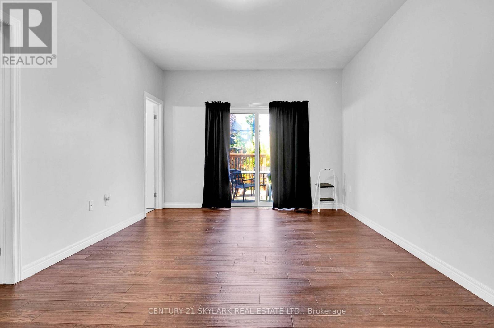 40 Highland Terrace, Bradford West Gwillimbury, Ontario  L3Z 3E8 - Photo 14 - N12951408