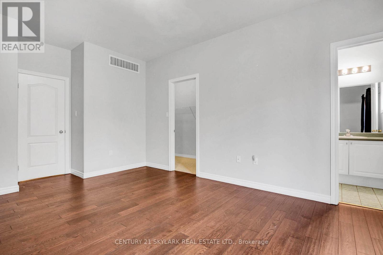 40 Highland Terrace, Bradford West Gwillimbury, Ontario  L3Z 3E8 - Photo 15 - N12951408