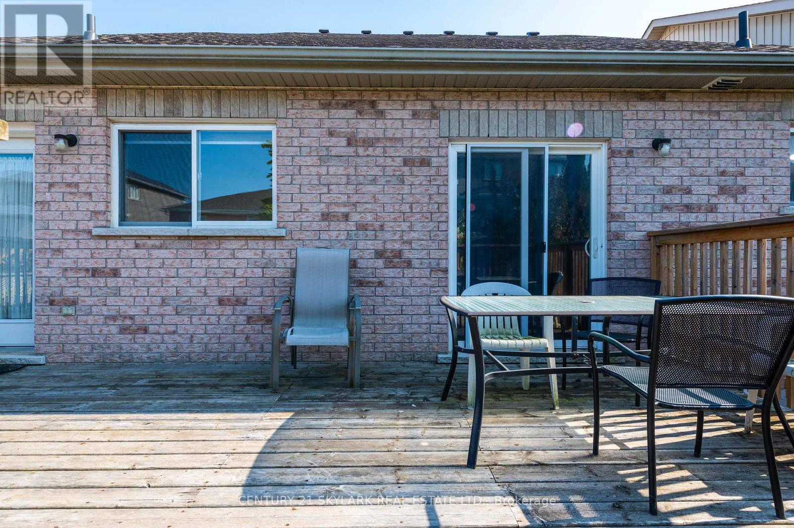 40 Highland Terrace, Bradford West Gwillimbury, Ontario  L3Z 3E8 - Photo 20 - N12951408