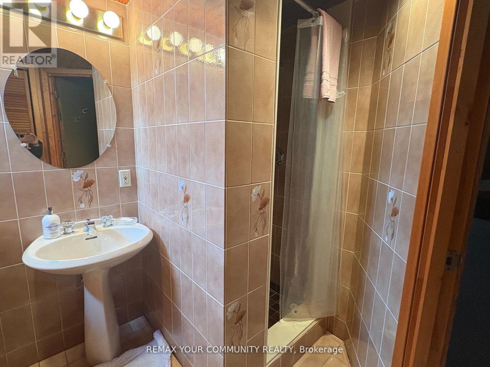 24 Lancer Drive, Vaughan, Ontario  L6A 1E1 - Photo 20 - N12951420