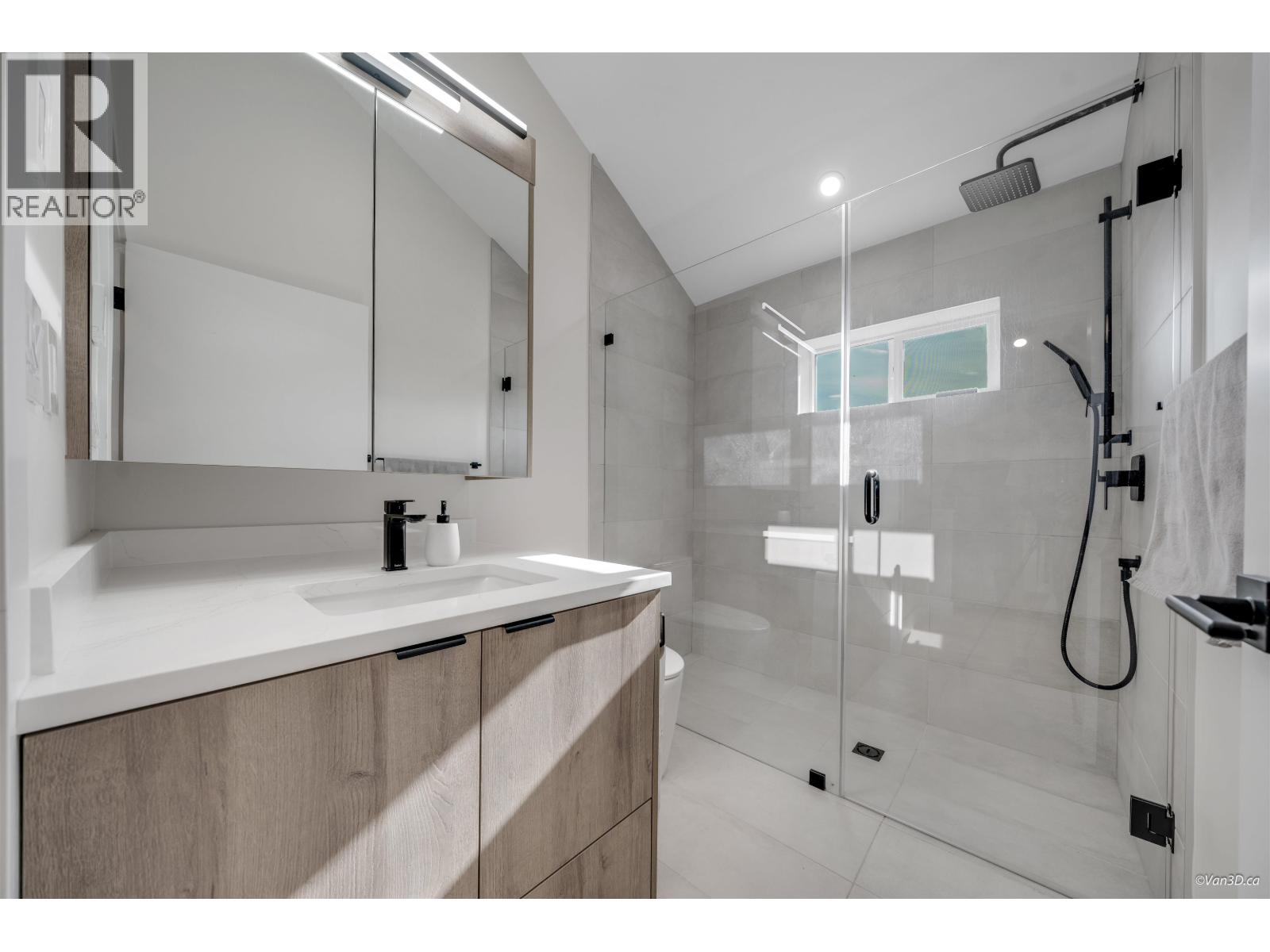 2558 William Street, Vancouver, British Columbia  V5K 2Y4 - Photo 17 - R3105994