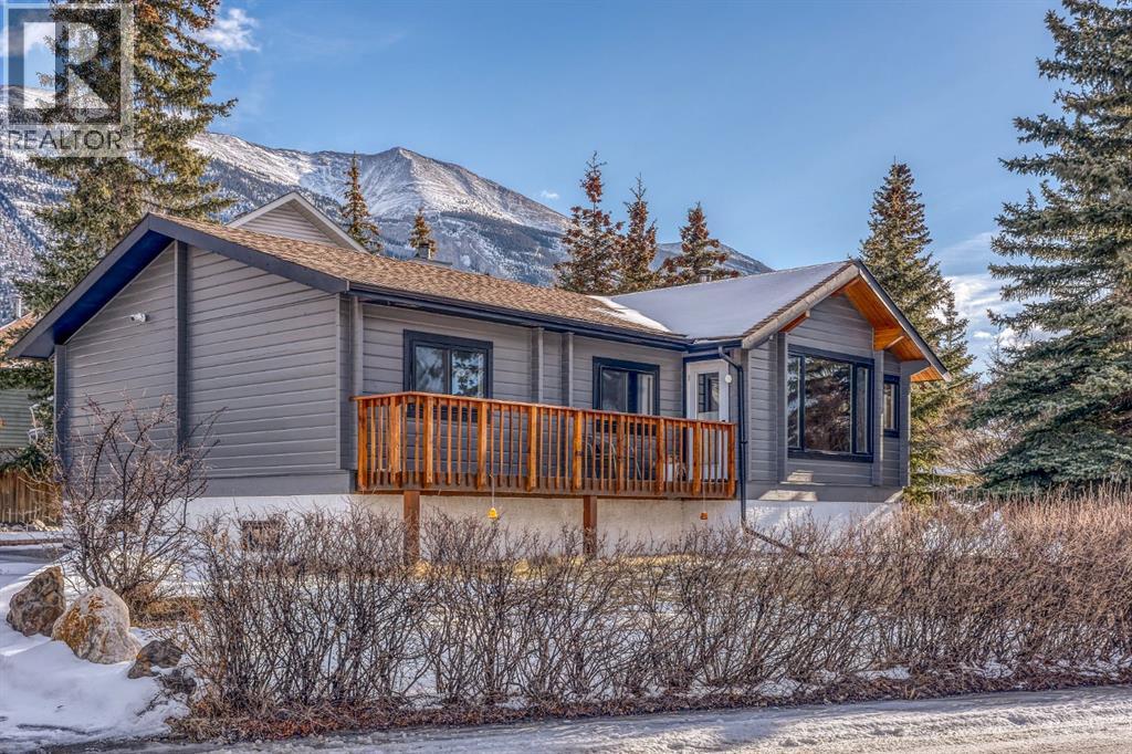 327 Silvertip Close, Canmore, Alberta