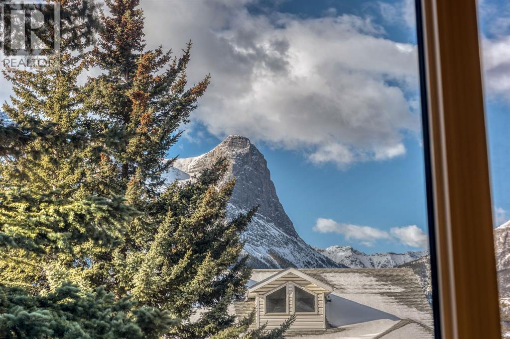 327 Silvertip Close, Canmore, Alberta  T1W 1B6 - Photo 7 - A2290030