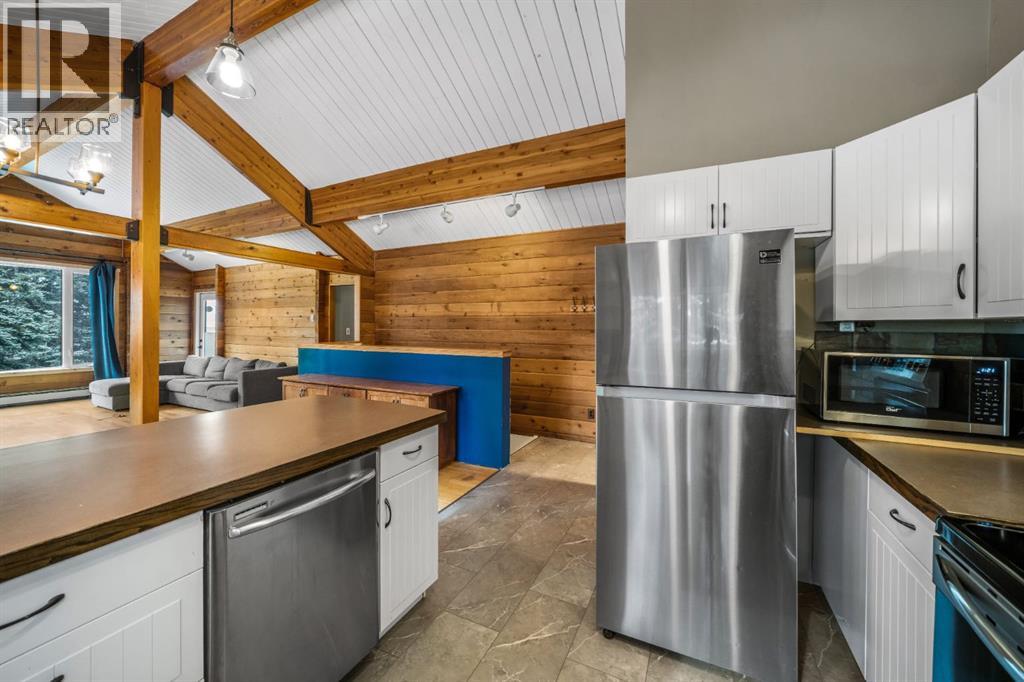 327 Silvertip Close, Canmore, Alberta  T1W 1B6 - Photo 6 - A2290030