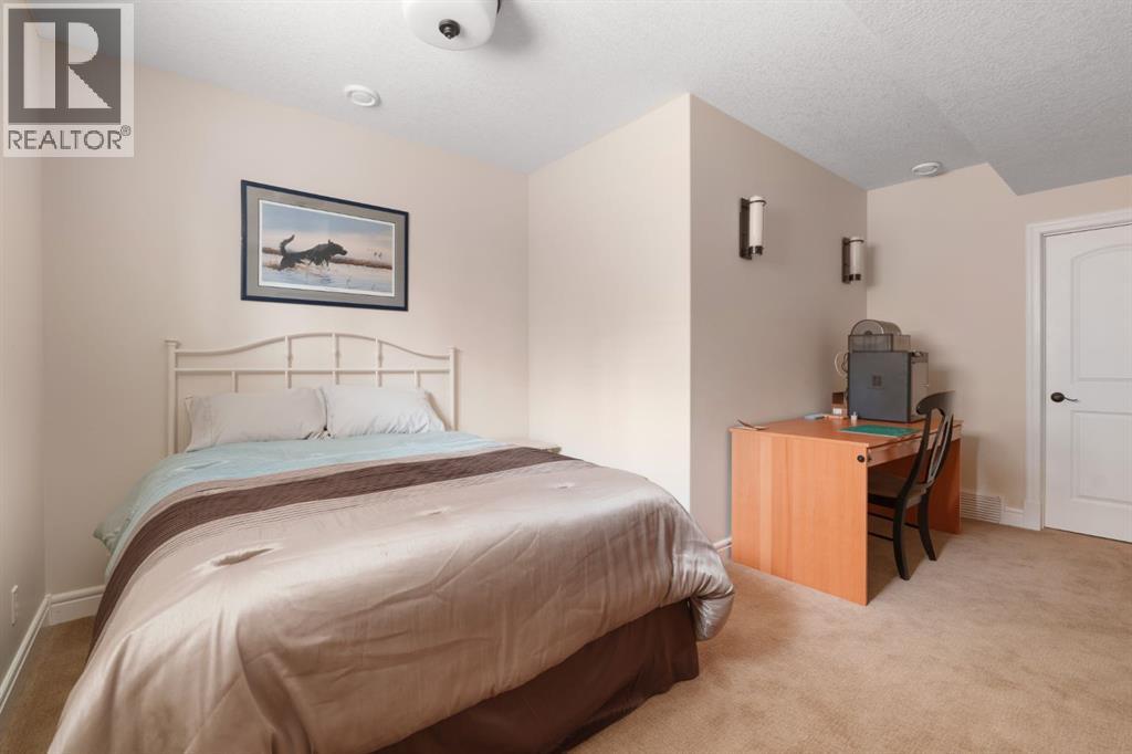 12 Fortress Court SW, Calgary, Alberta  T3H 0T8 - Photo 33 - A2293842