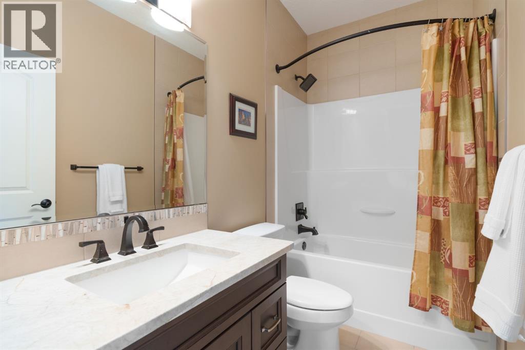 12 Fortress Court SW, Calgary, Alberta  T3H 0T8 - Photo 27 - A2293842