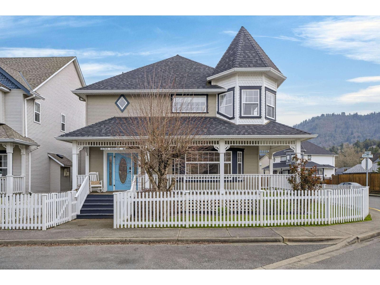 46402 Chester Drive, Sardis South, Chilliwack, British Columbia  V2R 5N4 - Photo 2 - R3102815