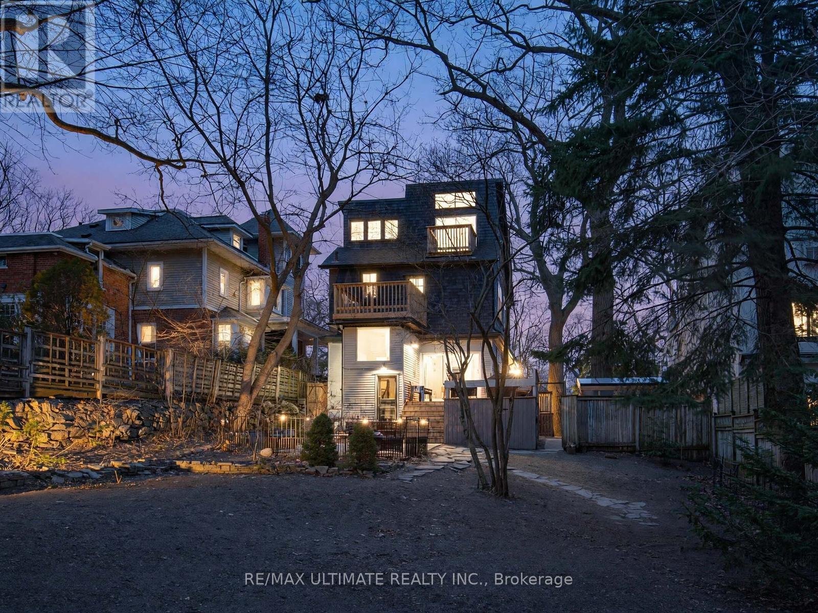 18 Blantyre Avenue, Toronto, Ontario  M1N 2R4 - Photo 47 - E12941418