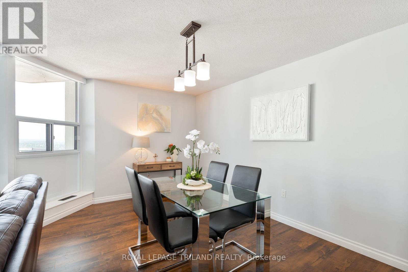 2703 - 323 Colborne Street, London East, Ontario  N6B 3N8 - Photo 7 - X12951490