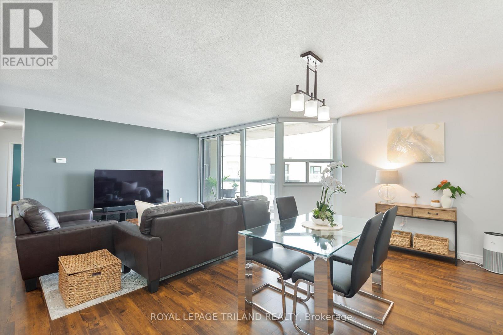 2703 - 323 Colborne Street, London East, Ontario  N6B 3N8 - Photo 8 - X12951490