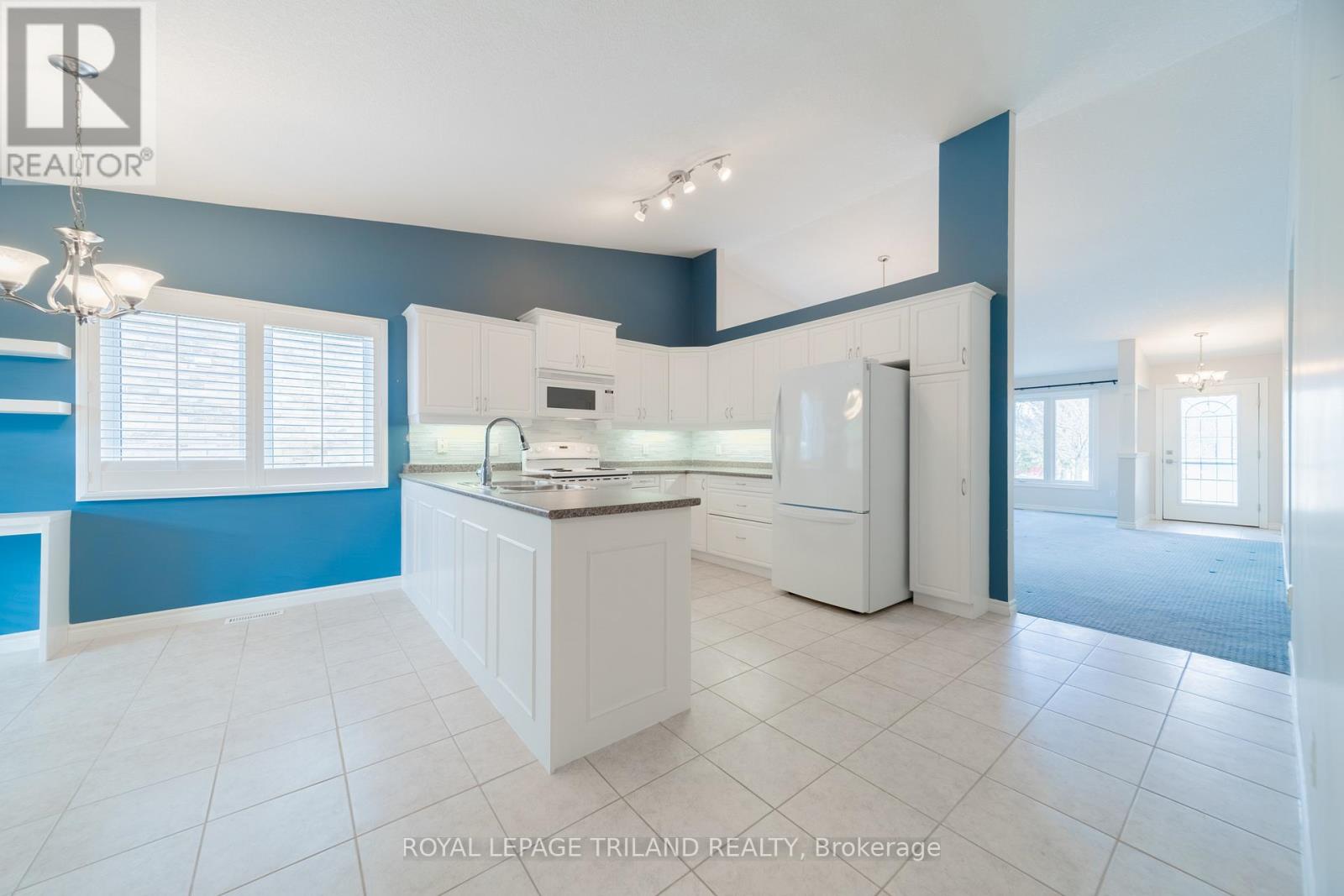 58 - 572 Thistlewood Drive, London North, Ontario  N5X 4N7 - Photo 13 - X12951566