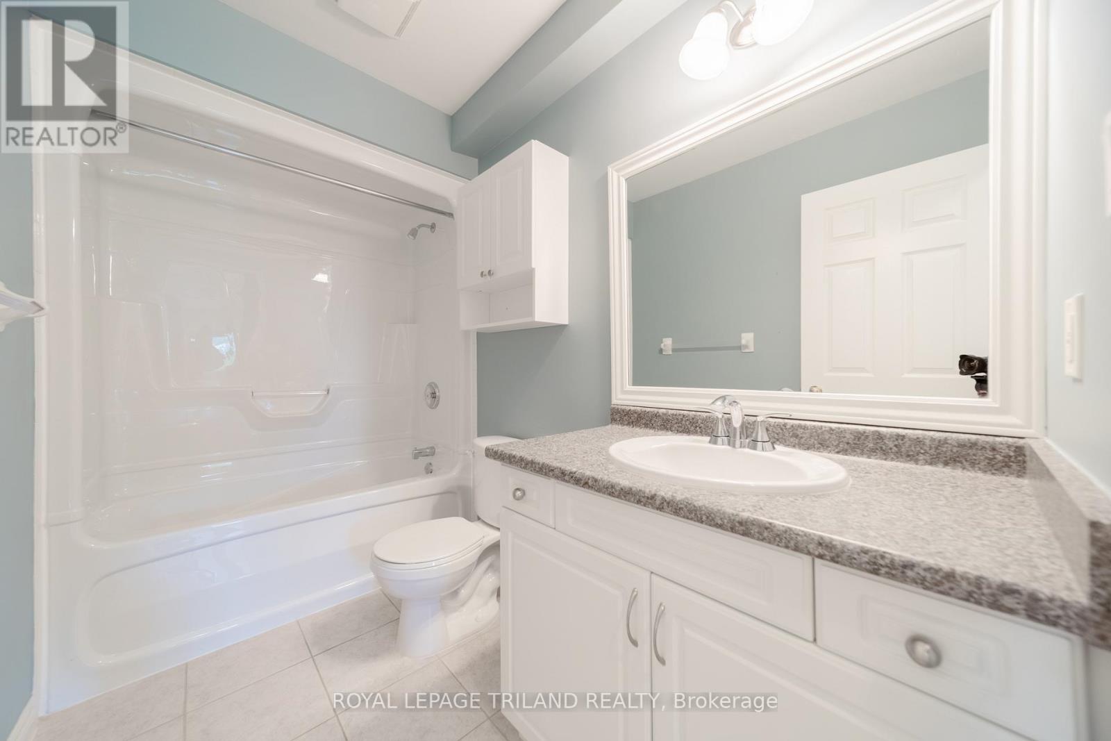 58 - 572 Thistlewood Drive, London North, Ontario  N5X 4N7 - Photo 34 - X12951566